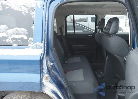 2009 Jeep Patriot Sport from USA, damaged, VIN 1J4FF28B49D145598